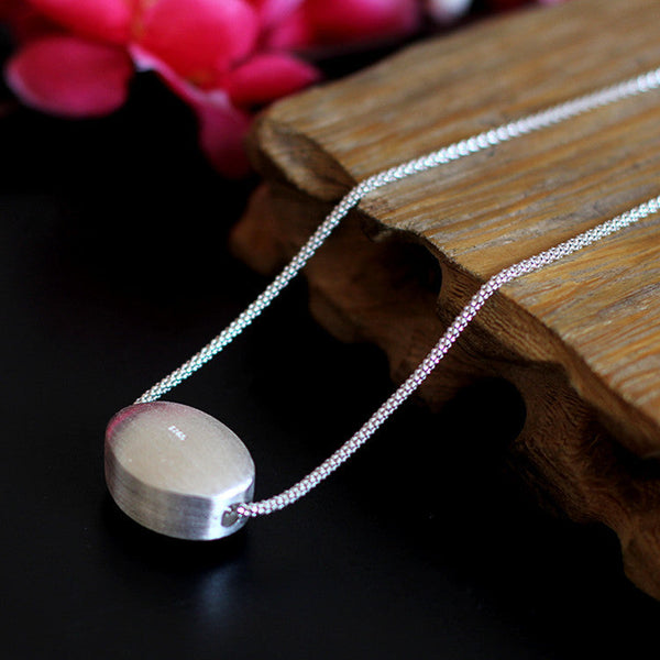 Elegant 925 Silver Oval Pendant Necklace