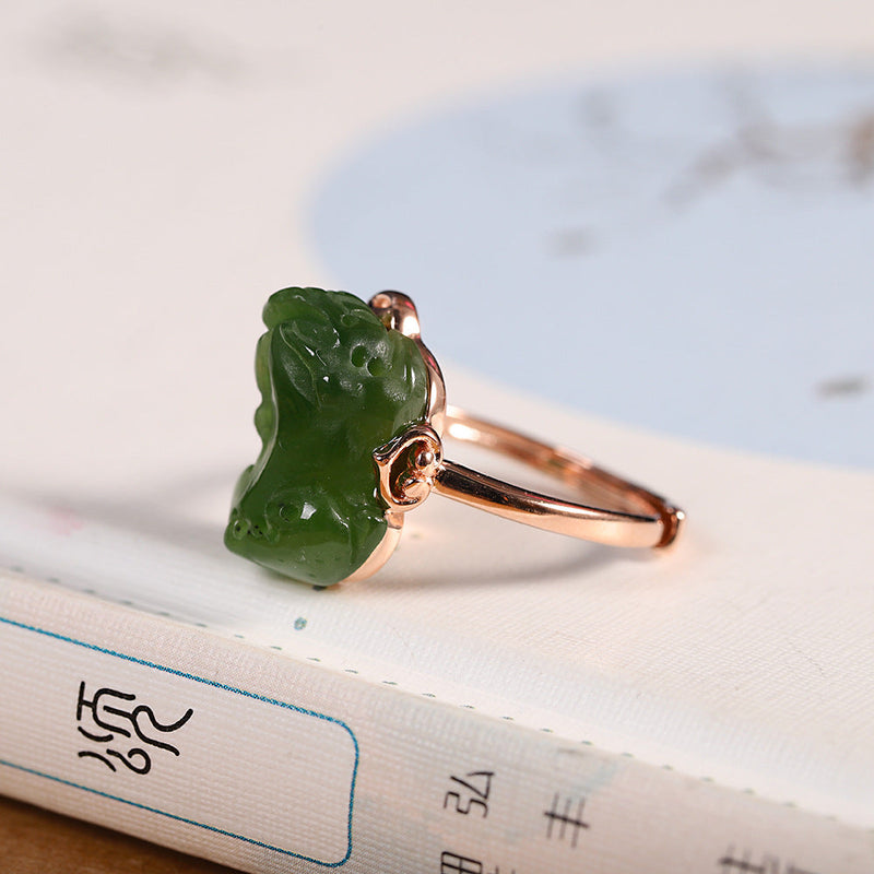 Elegant Jade Pixiu Ring for Women - RG2301