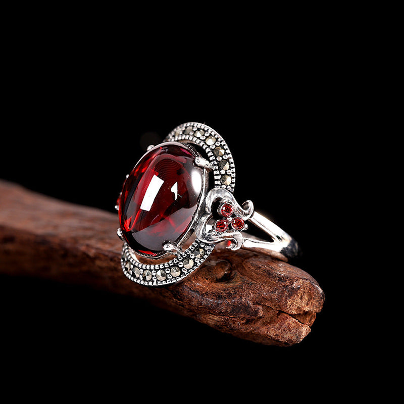 Garnet Elegance: S925 Silver Vintage Women's Ring