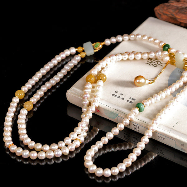 Elegant Freshwater Pearl Necklace with Jade Accents