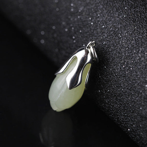 Elegant Jade and Silver Bloom Pendant - DZ1079