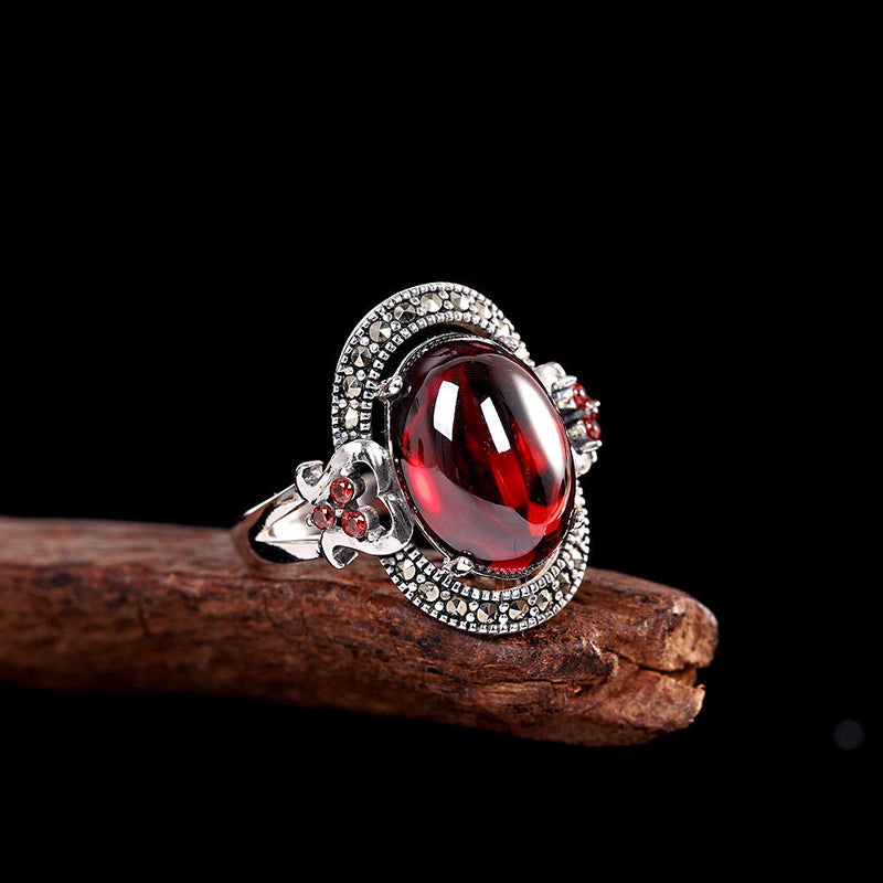 Garnet Elegance: S925 Silver Vintage Women's Ring